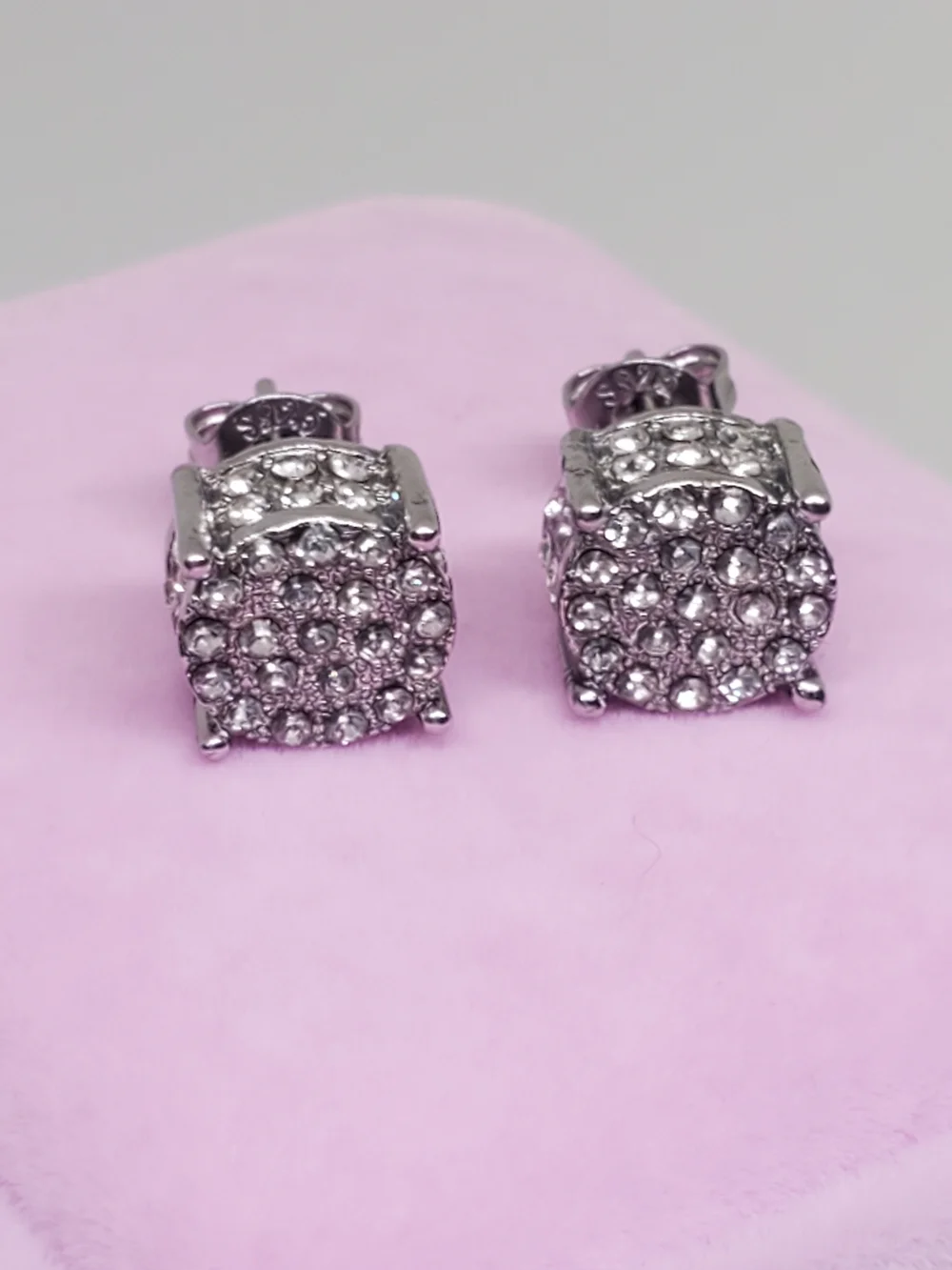NEW! 14k White Gold Plated Sterling Silver Round Pavé Diamond Stud Earrings